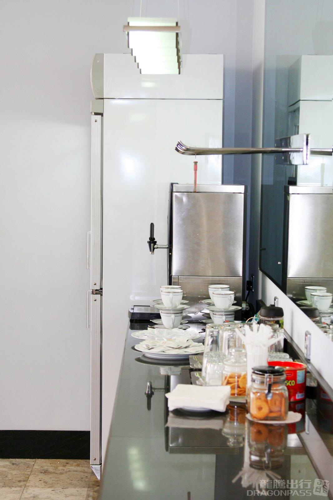 Executive Lounge - interior view 3