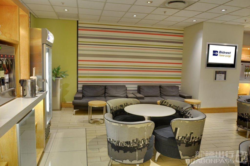 Bidvest SKY Lounge - OR Tambo Domestic - interior view 2