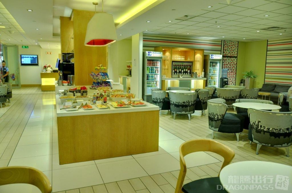 Bidvest SKY Lounge - OR Tambo Domestic - interior view 4