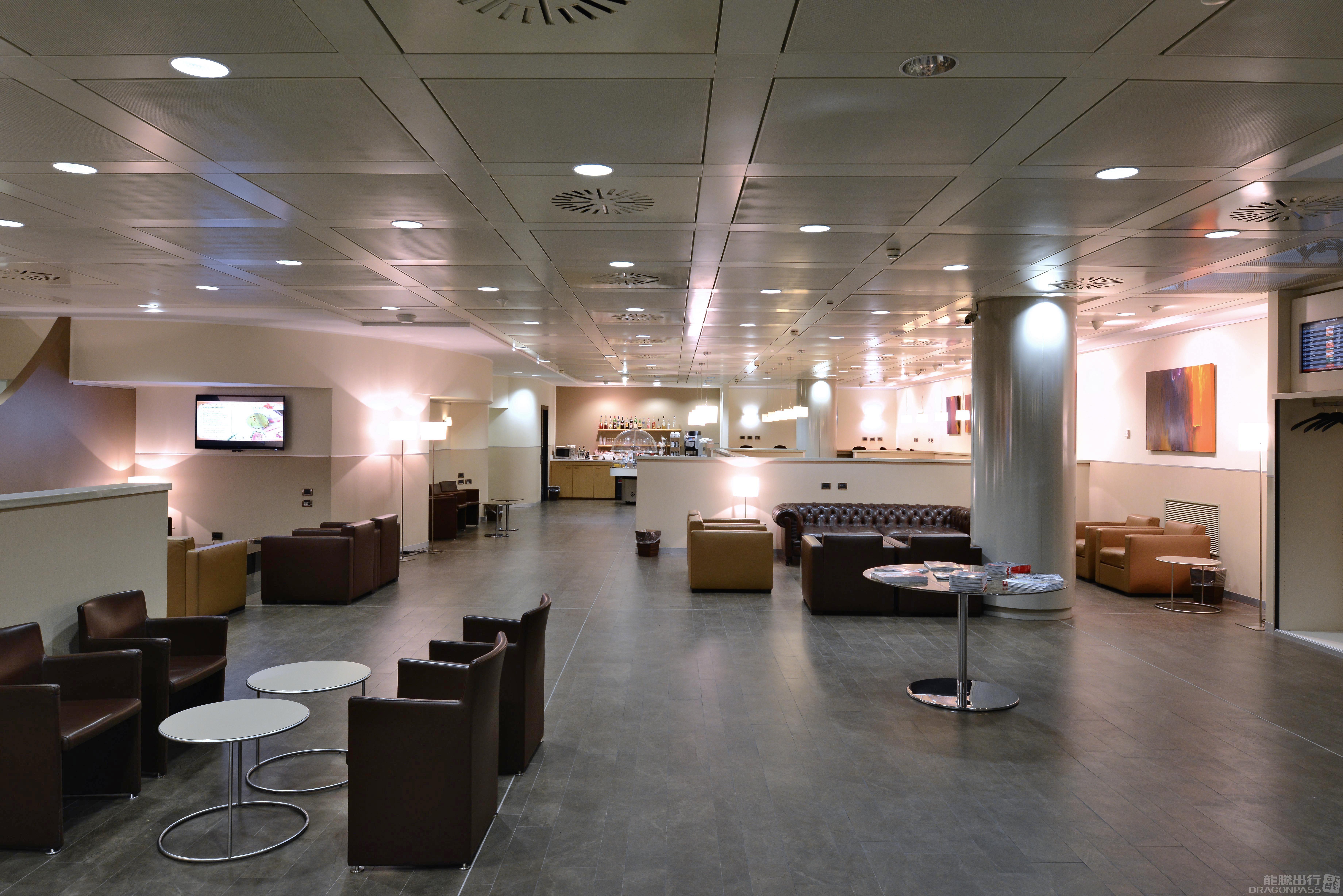 Monteverdi Classic Lounge - interior view 2