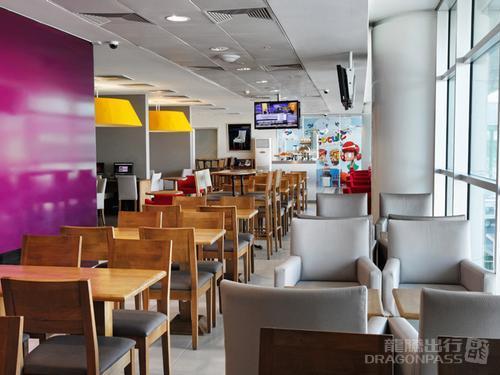 Primeclass Lounge - interior view 2