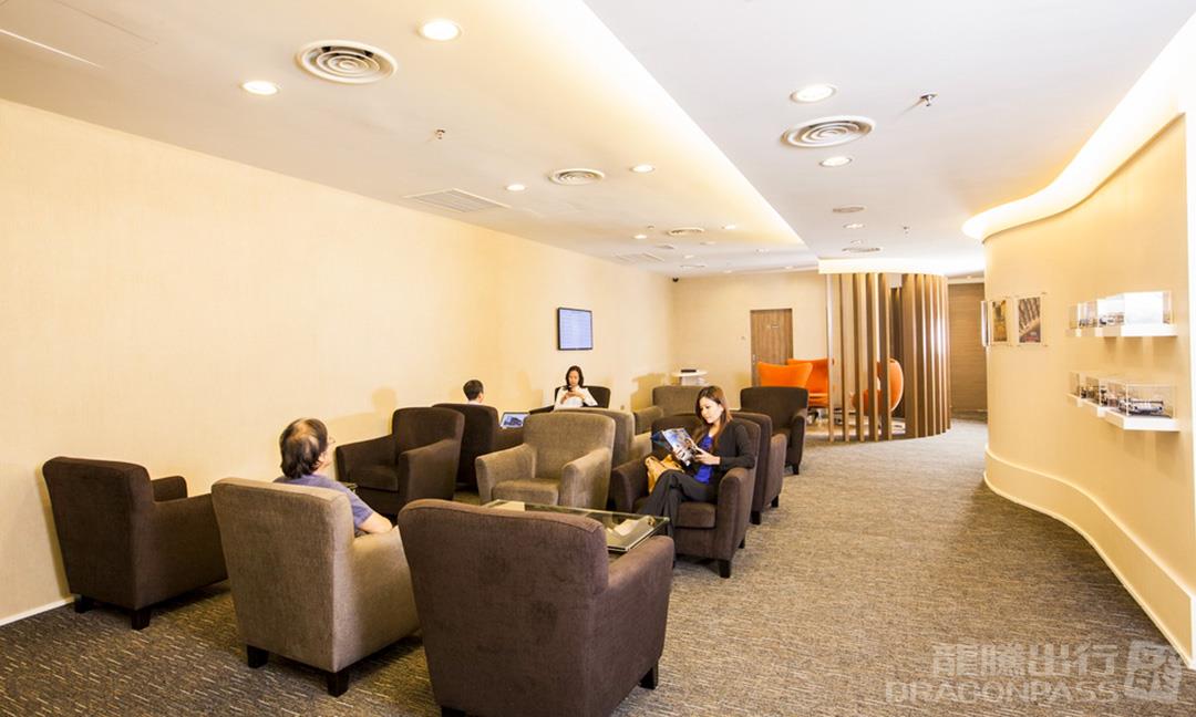 Sky Lounge - interior view 2