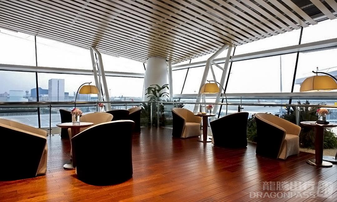 First Class Lounge