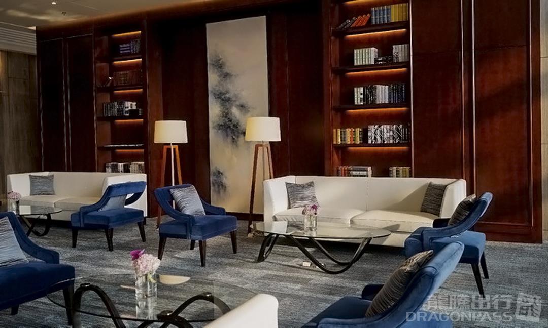 First Class Lounge