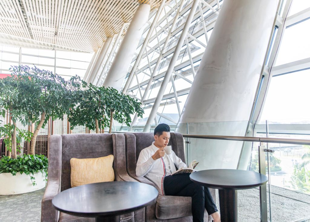 First Class Lounge