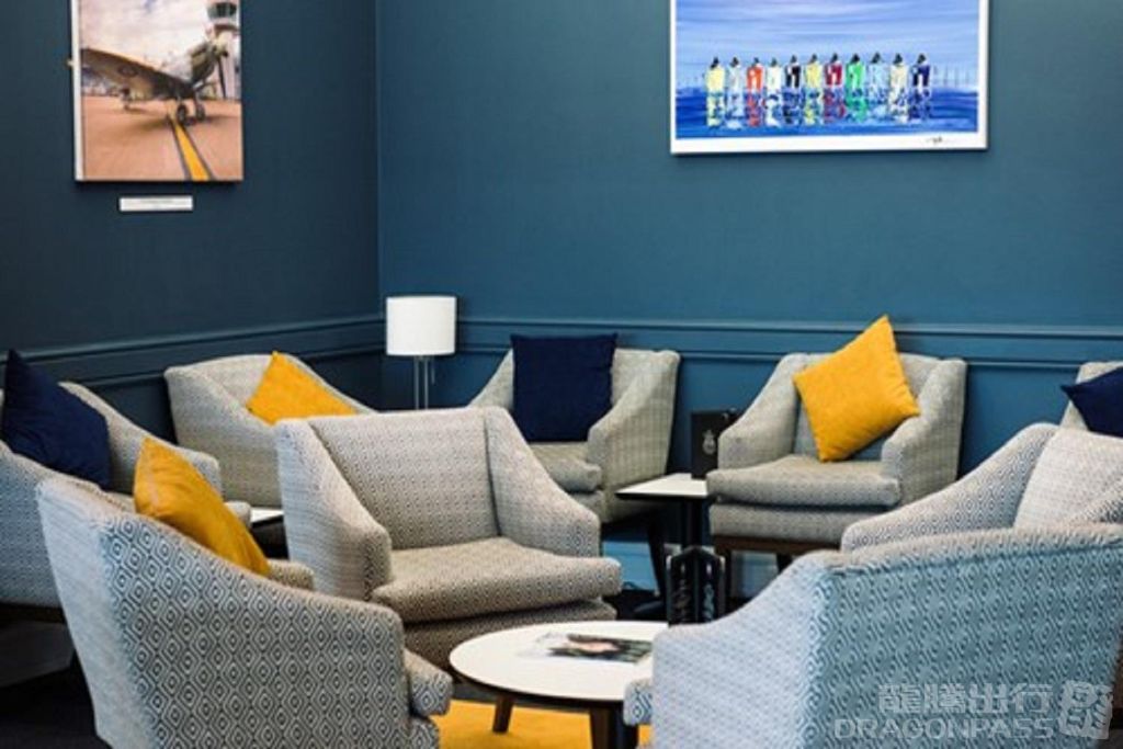 The Spitfire Lounge - interior view 2