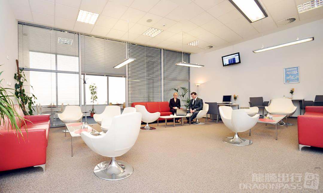 Business Lounge — seating area