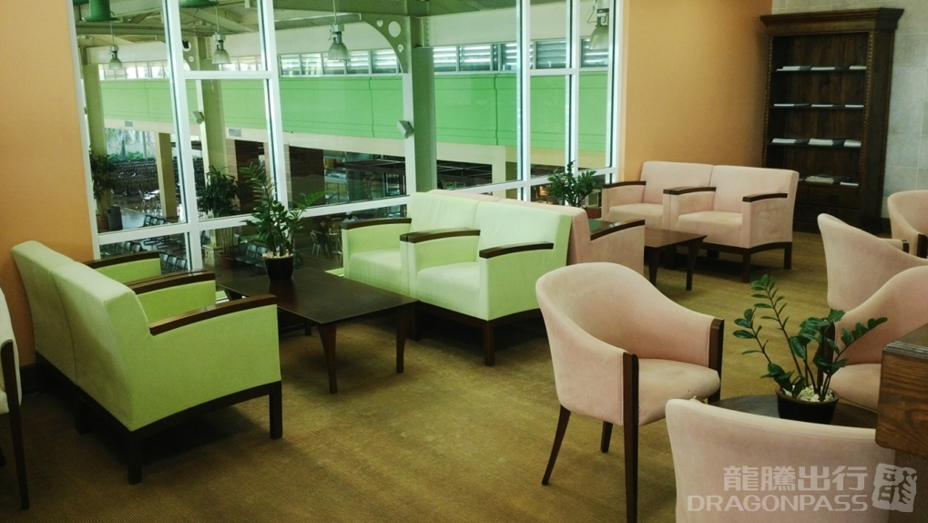 Salon Premier - interior view 3