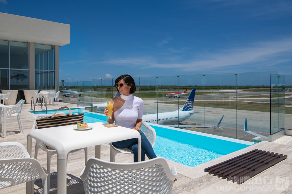 VIP Lounge - interior view 4