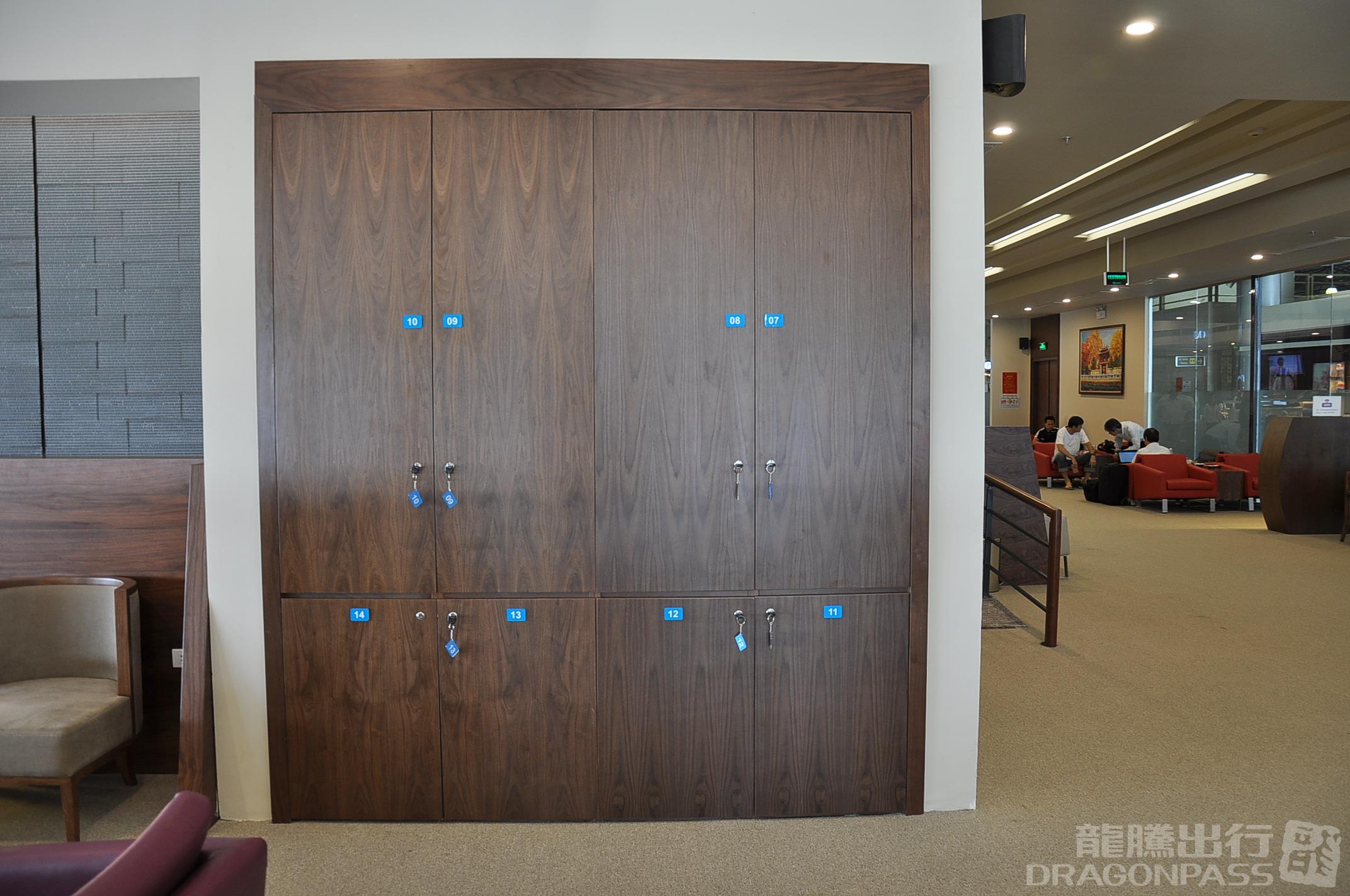 Vietnam Airlines Lotus Lounge - interior view 3