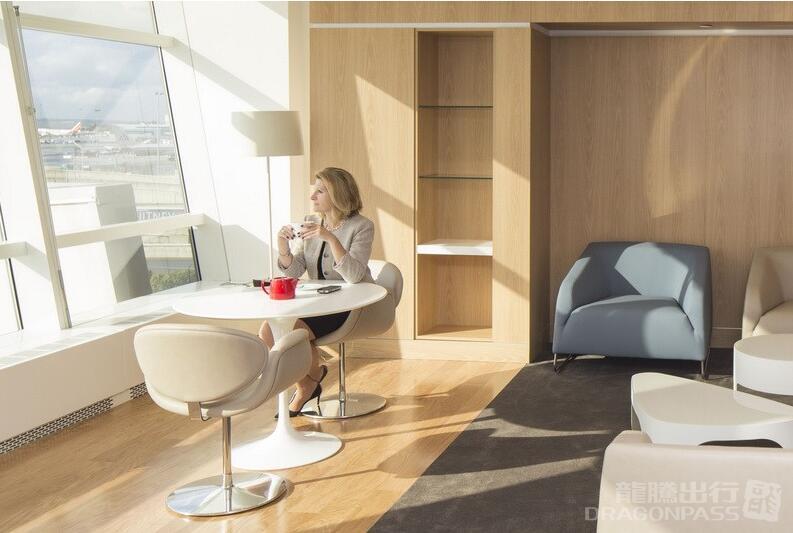 Air France Lounge - interior view 3