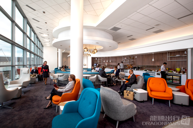 Air France - KLM Lounge - interior view 4