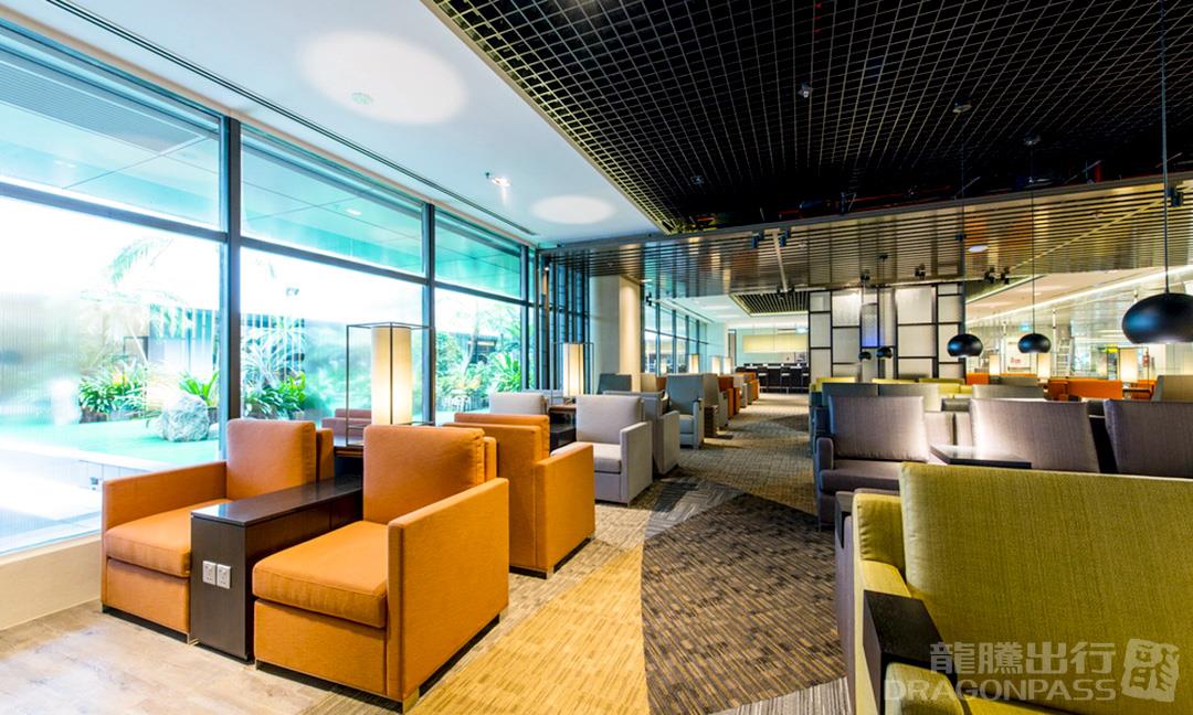 Marhaba Lounge (T1) - interior view 4