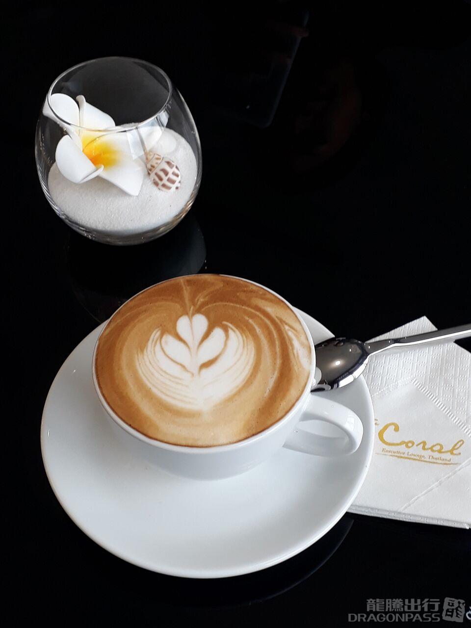 The Coral Executive Lounge (T1 - Level 3) - interior view 3