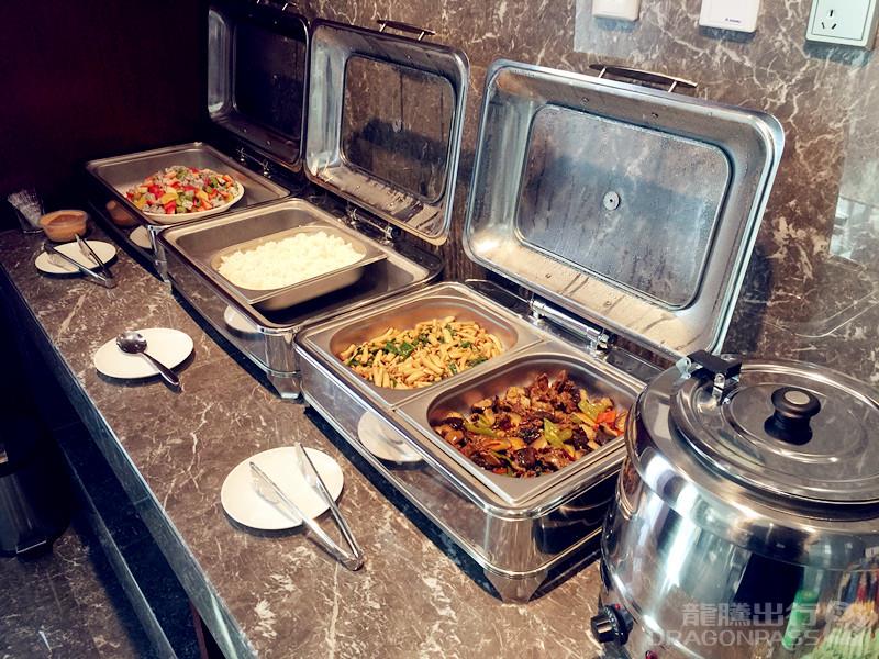 International First Class Lounge - interior view 3