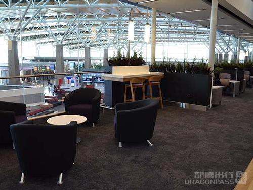 Aspire Lounge International — seating area