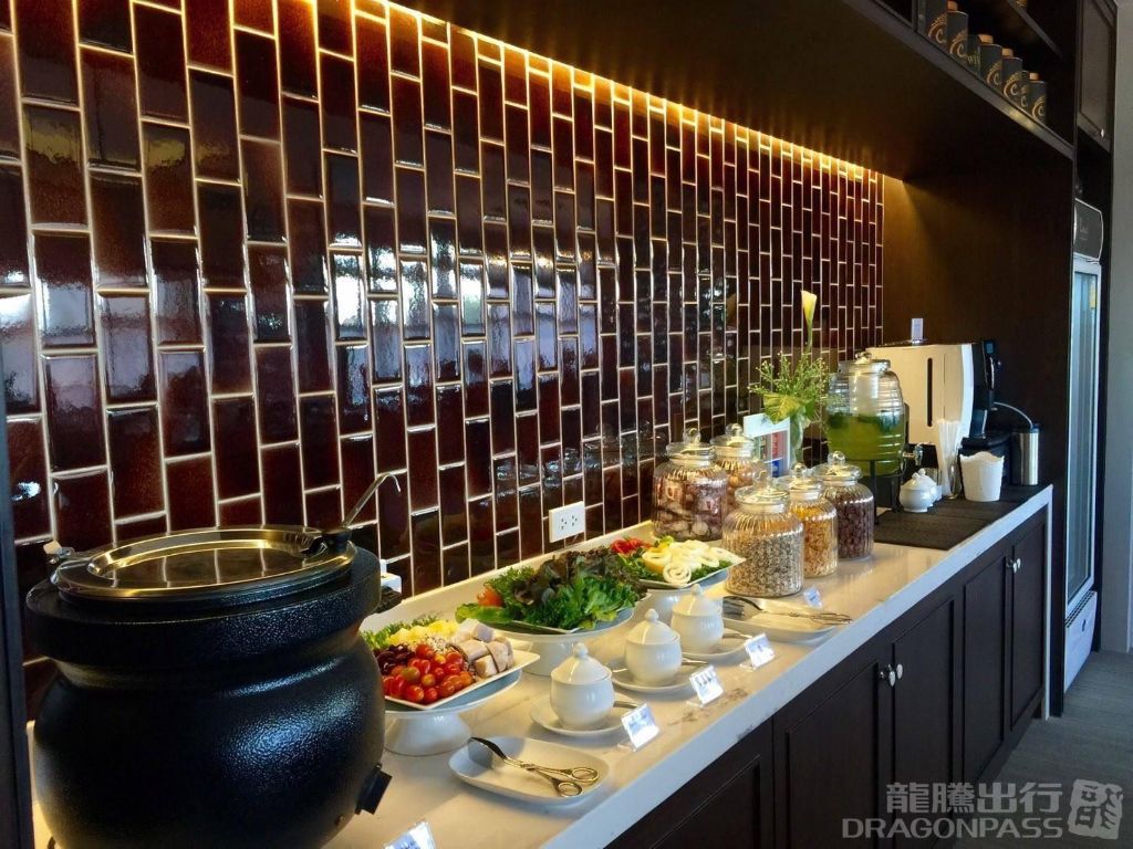 Coral Executive Lounge