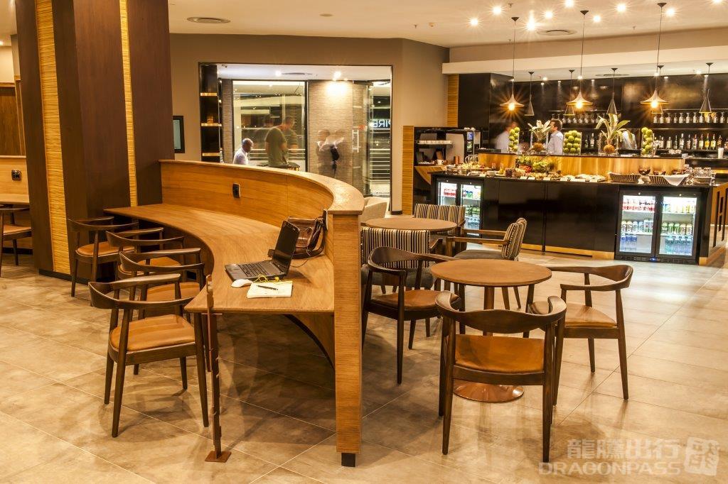 Aspire Airport Lounge - interior view 3