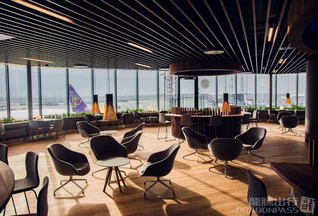 Pearl Lounge