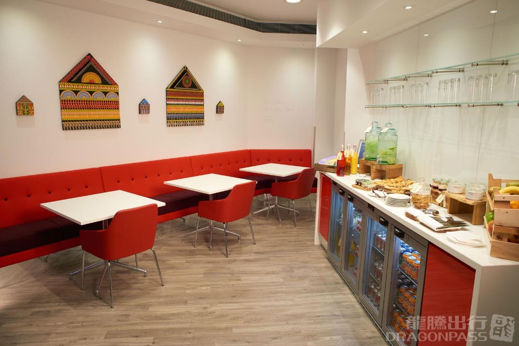 Plaza Premium Lounge (Arrivals) - interior view 3