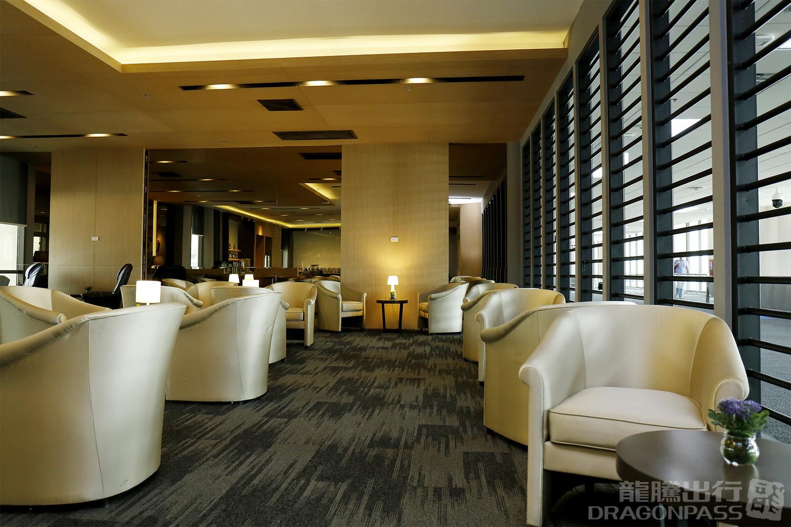 Miracle Lounge