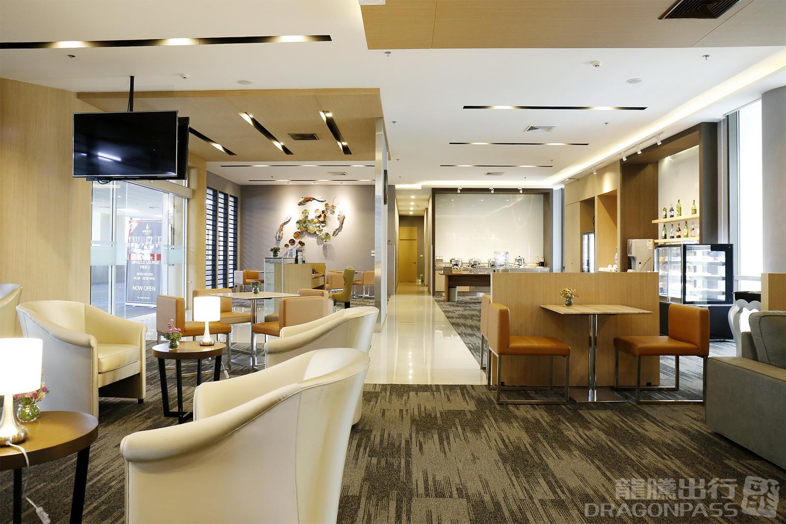 Miracle Lounge