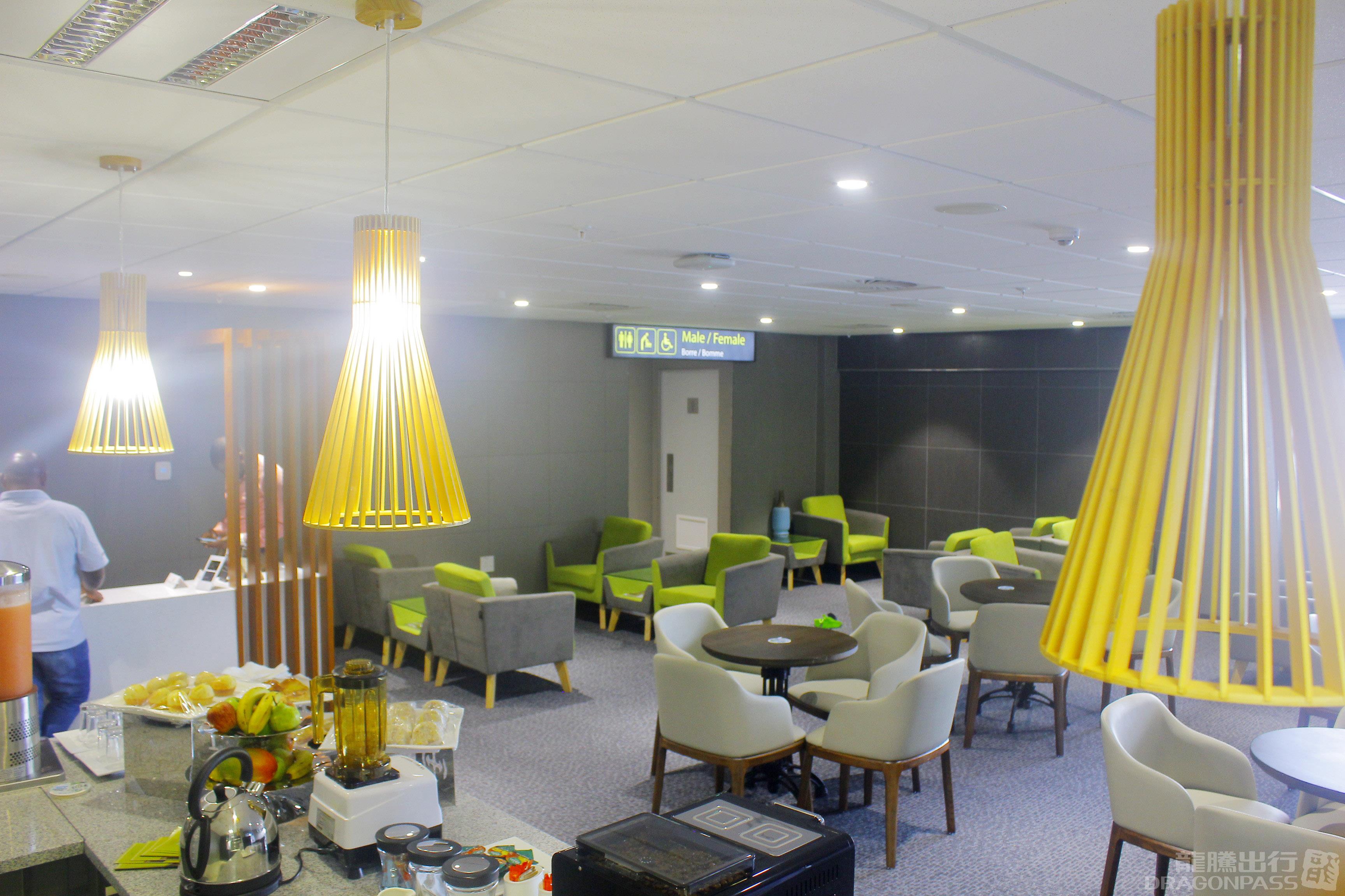 Nthula Lounge (Domestic) - interior view 4