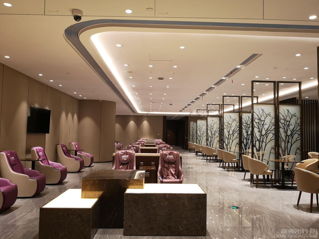 Easy-boarding Lounge