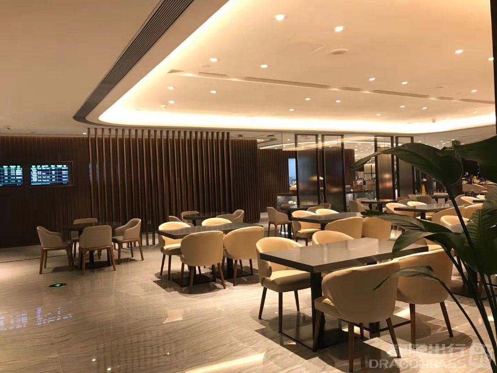 Premium Lounge (T2 International) - interior view 4