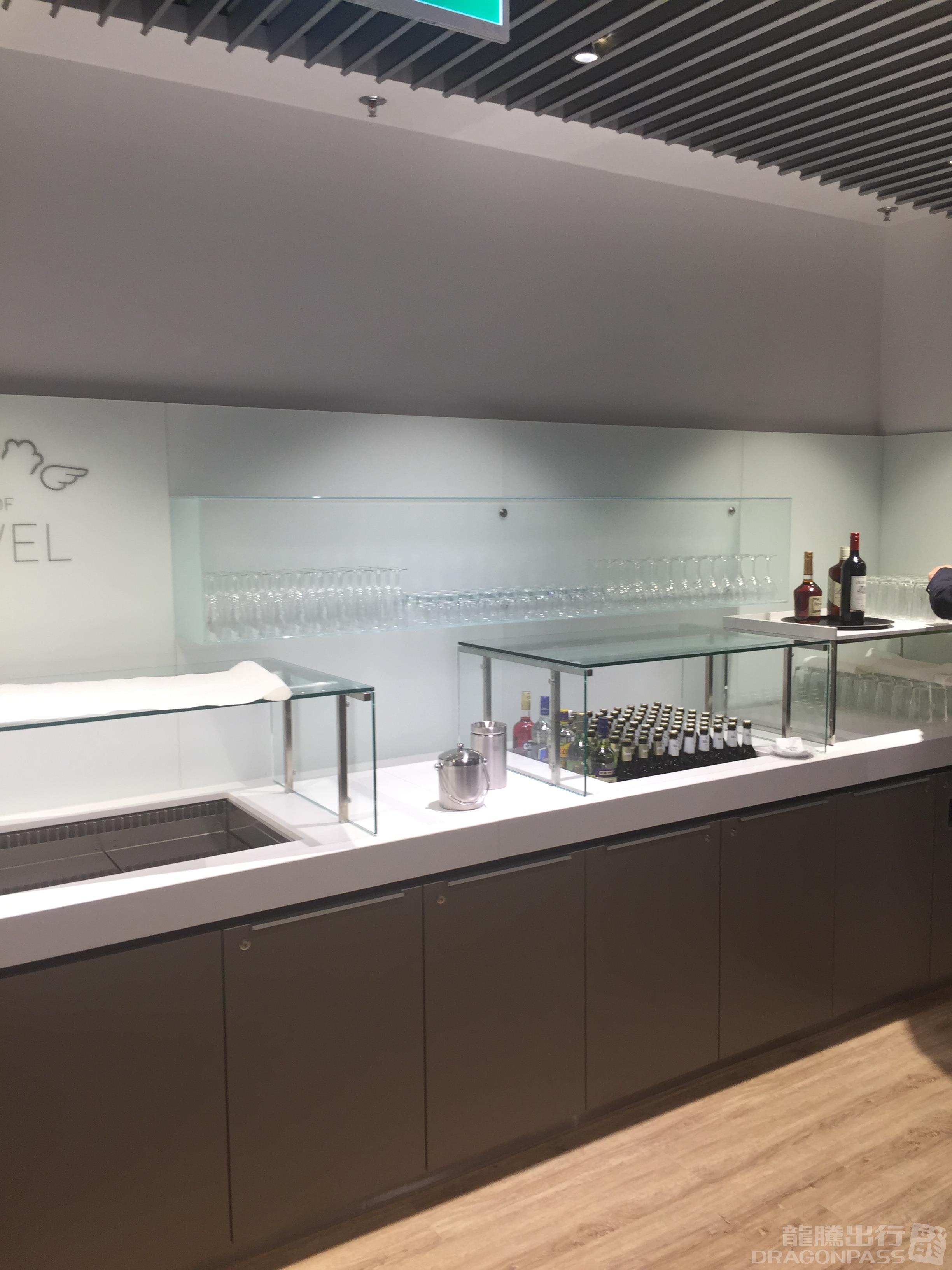 Open Sky Lounge - interior view 4