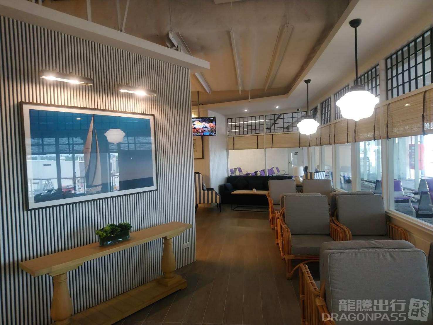Coral Beach Lounge (Coral Executive Lounge)