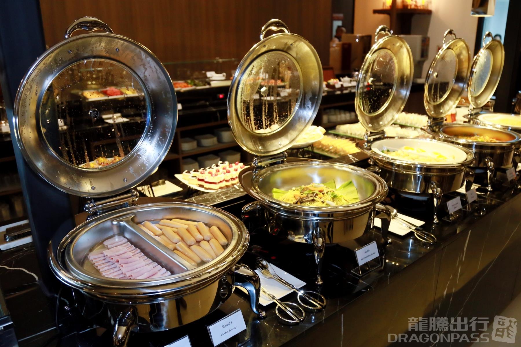 Miracle Lounge - interior view 2