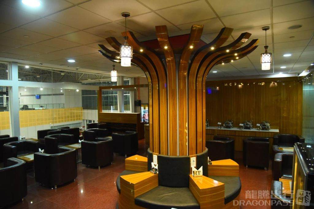 Premium Lounge — food & bar