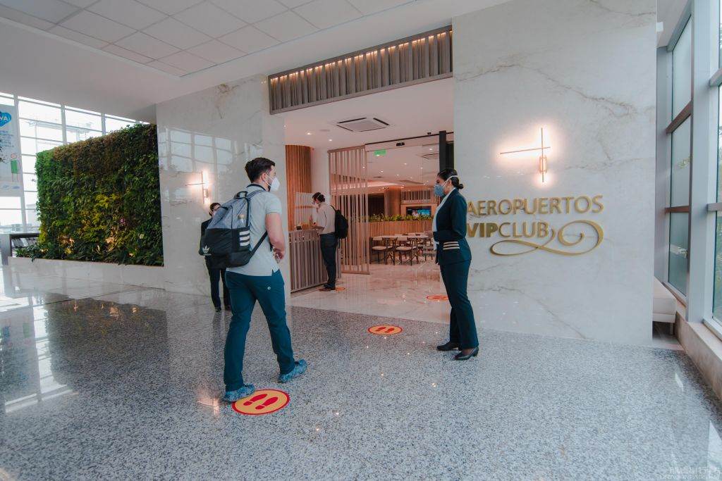 VIP Club — food & bar