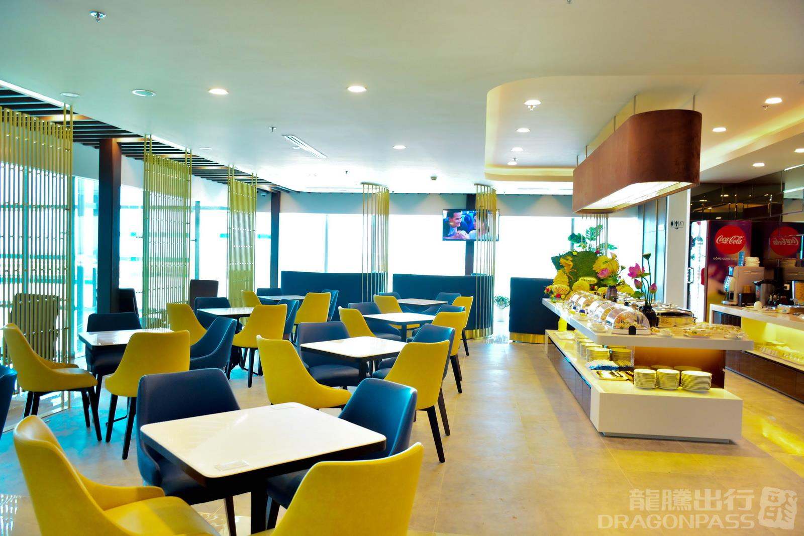 Vietnam Airlines Lotus Lounge — seating area