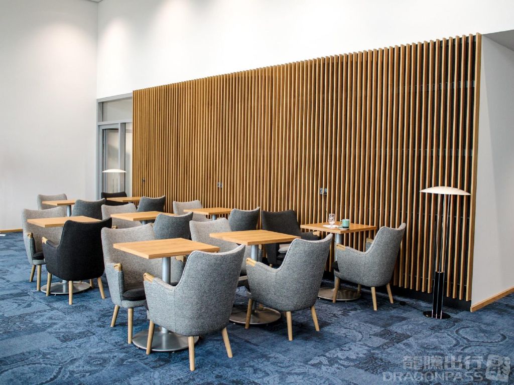 King Amlet Lounge - interior view 3