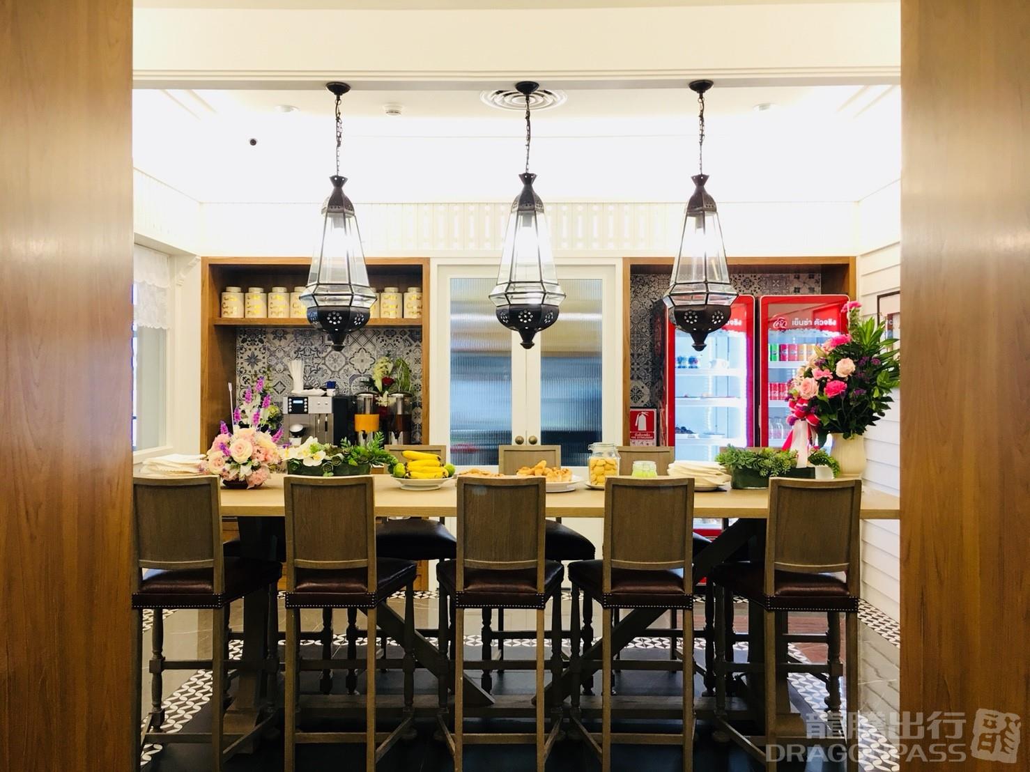 Coral Executive Lounge