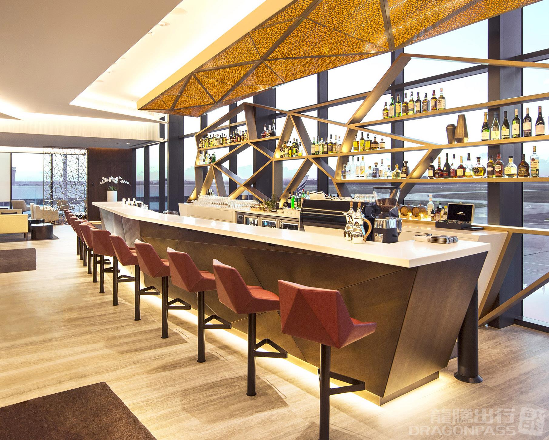 The House by Aspire Lounge - interior view 3