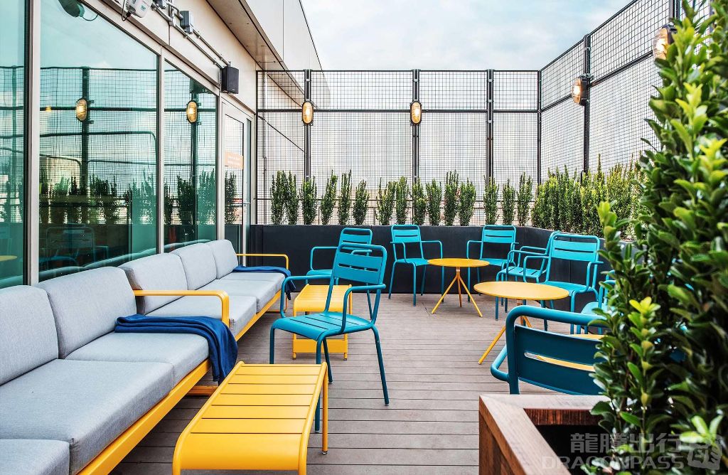 My Lounge Gatwick South - interior view 3