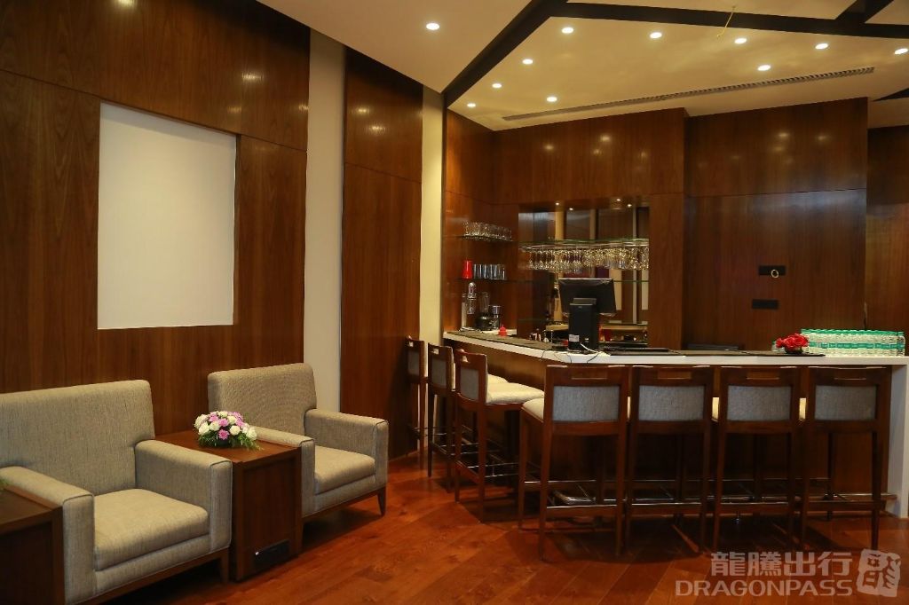 Bird Lounge - interior view 3