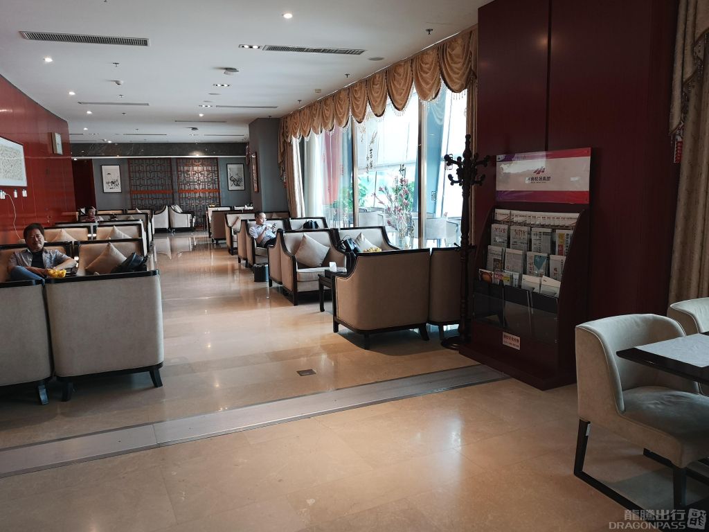 First Class Lounge (3rd Floor Northeast) - interior view 3