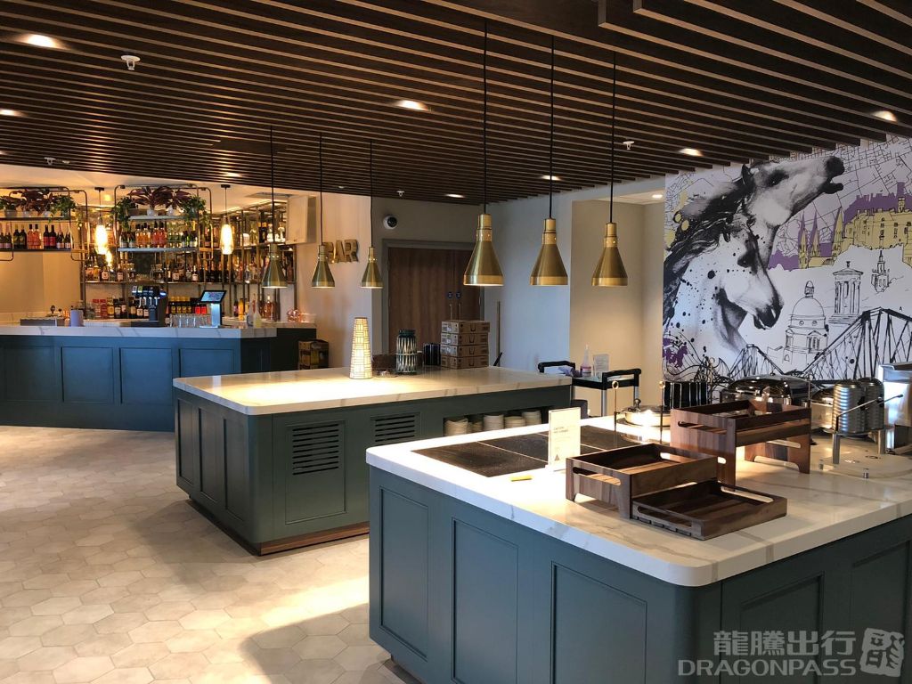 Aspire Lounge (Gate 16)