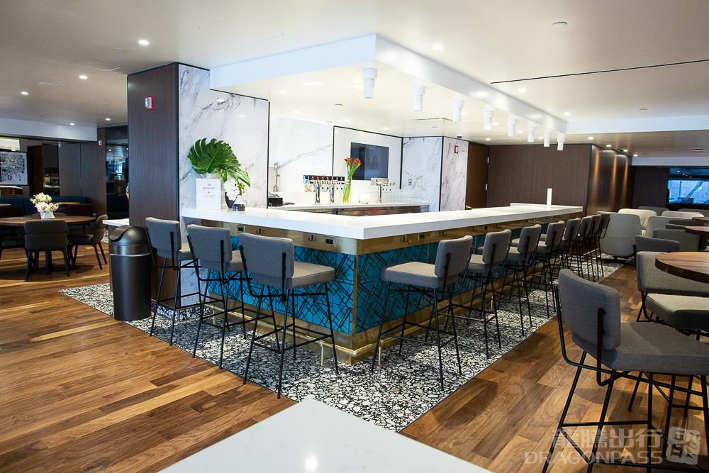 Primeclass Lounge - interior view 3