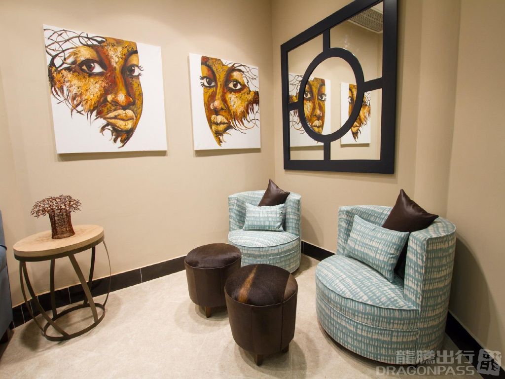 Makuwa Lounge