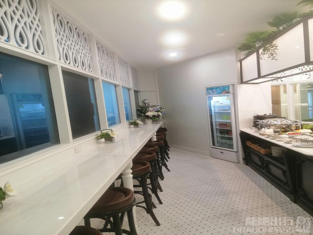 Coral Executive Lounge