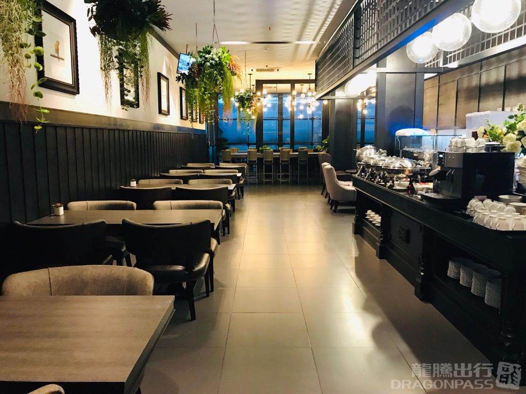 Coral Premium Lounge — seating area