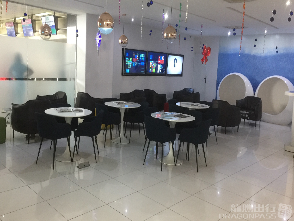 First Lounge - interior view 2