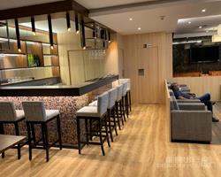 Primus Lounge — food & bar