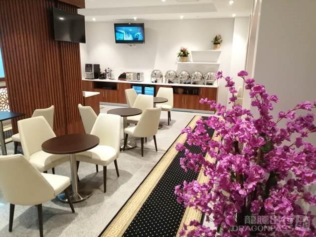 Pearl Lounge