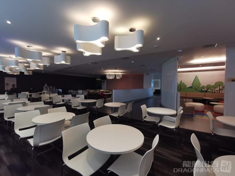 Avianca VIP Lounge - interior view 3